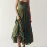Robe en tulle drapé élégamment