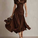 Adriana - Robe midi en satin à rayures vintage