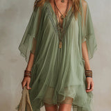 Robe courte fluide à volants avec décolleté en V vert
