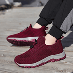 À l'Aise | Chaussures Orthopédiques Mesh Steinmetz Sans Mains - Amélie Delaire