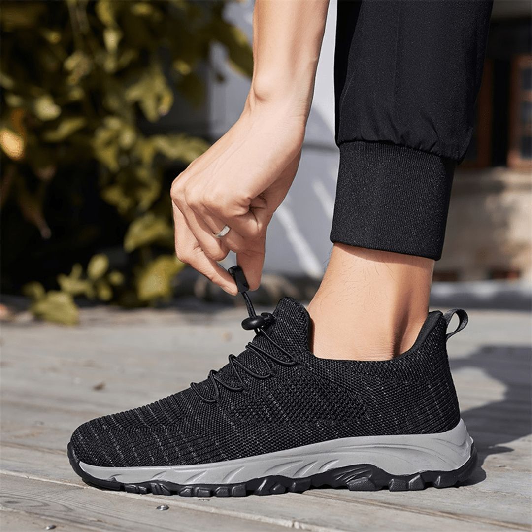 À l'Aise | Chaussures Orthopédiques Mesh Steinmetz Sans Mains - Amélie Delaire