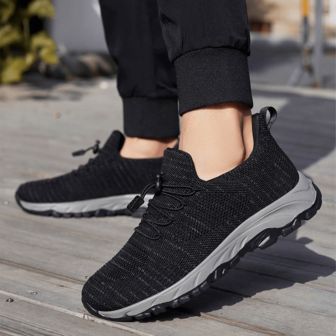 À l'Aise | Chaussures Orthopédiques Mesh Steinmetz Sans Mains - Amélie Delaire