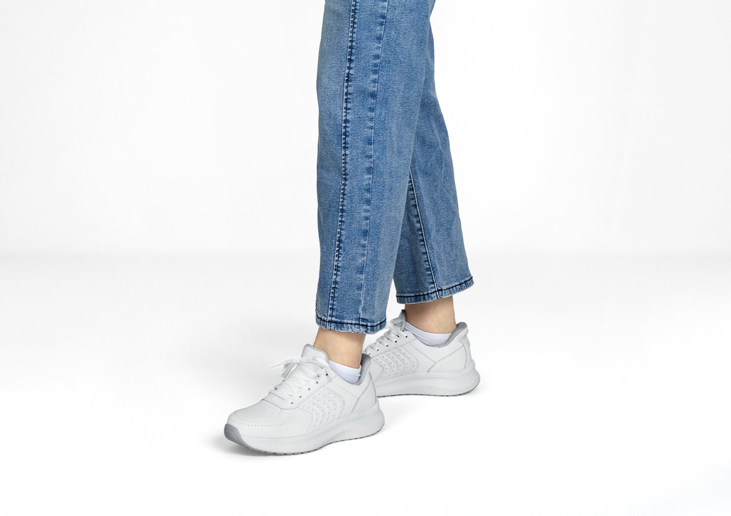 À l'Aise | Liv - La sneaker confort sans mains pour tous les jours - Amélie Delaire