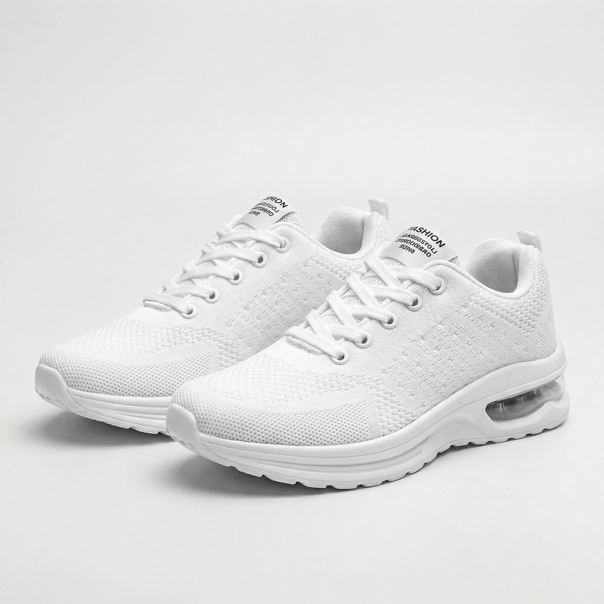 À l'Aise | SanoWalk Chaussures Orthopédiques - Totalement Blanches - Amélie Delaire