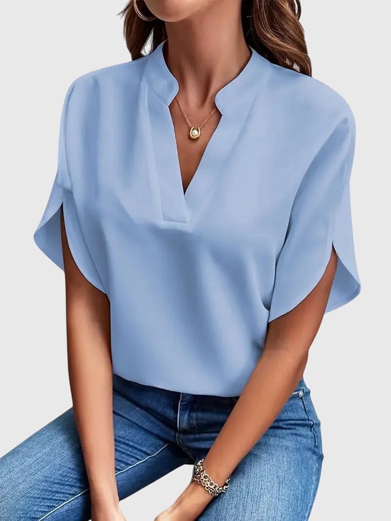 Isabelle | Chemise V Neck Douce et Élégante - Amélie Delaire