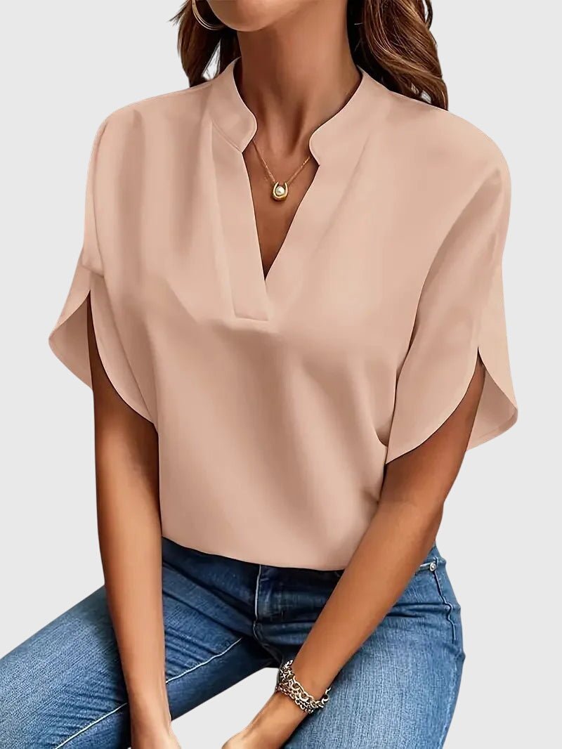 Isabelle | Chemise V Neck Douce et Élégante - Amélie Delaire