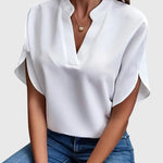 Isabelle | Chemise V Neck Douce et Élégante - Amélie Delaire