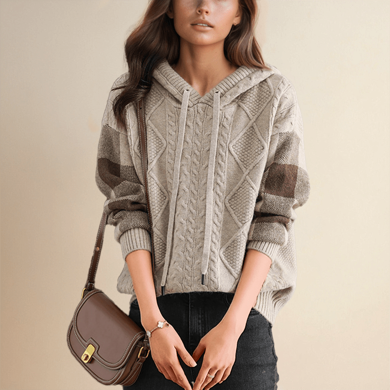 Julie | Pull à Capuche en Tricot Cable - Amélie Delaire