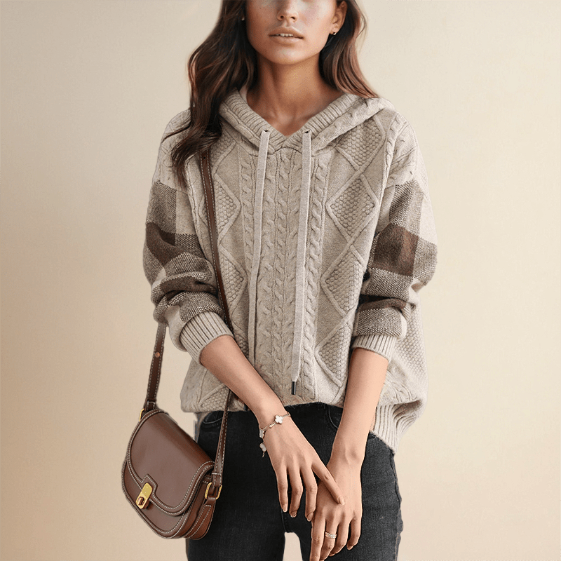 Julie | Pull à Capuche en Tricot Cable - Amélie Delaire