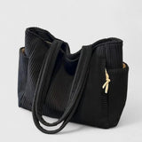 Léa | Sac fourre - tout en ribbed luxueux avec détails en cordon - Amélie Delaire